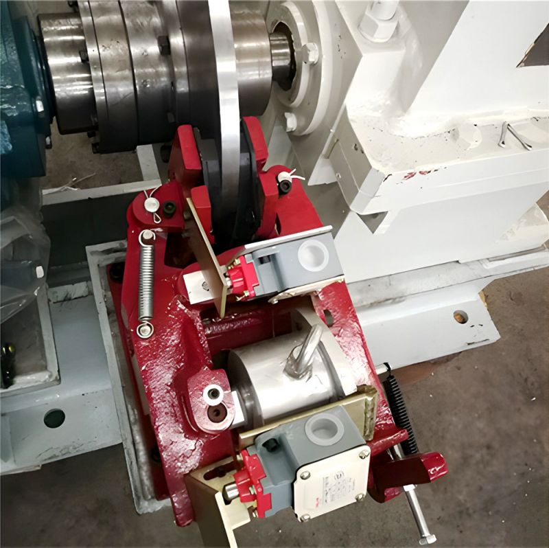 矿用轮边制动器的操作与应用